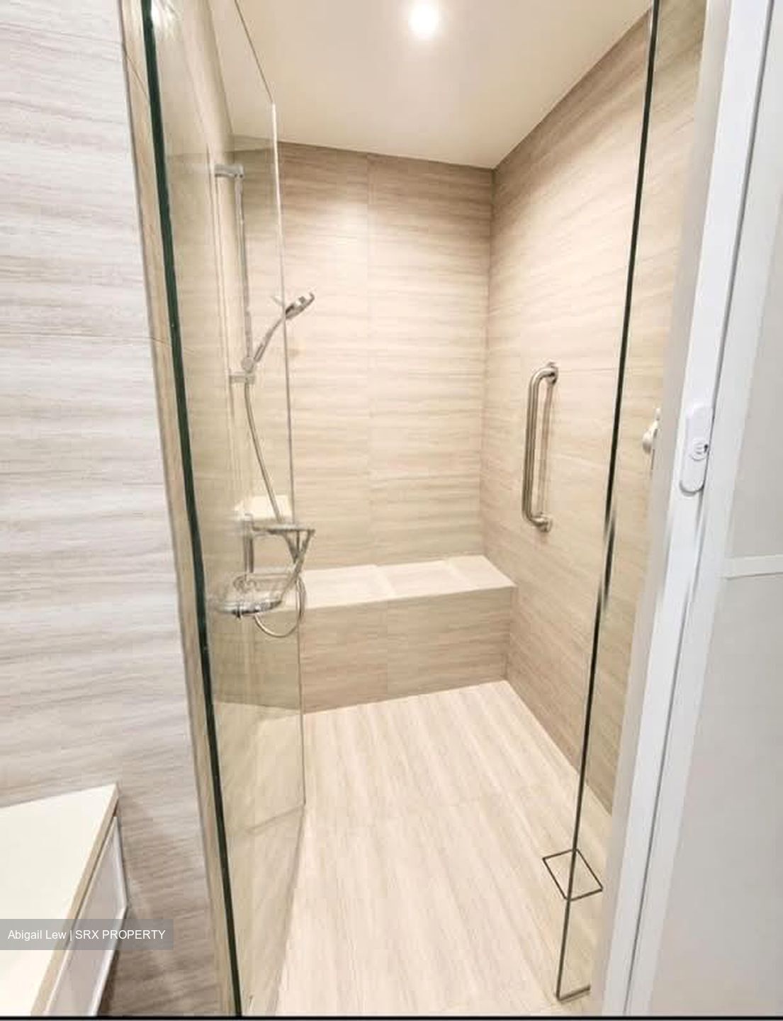Trilive (D19), Condominium #586153651